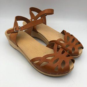 Swedish Hasbeens  Wood Clog Sandals 39 / 9